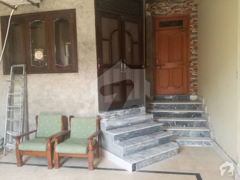 I8 Full Furnished Rooms Available For Rent Ideal Location