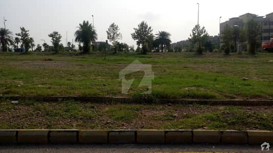 11 Marla Corner Commercial Plot For Sale 11 Marla Corner Commercial Plot For Sale
