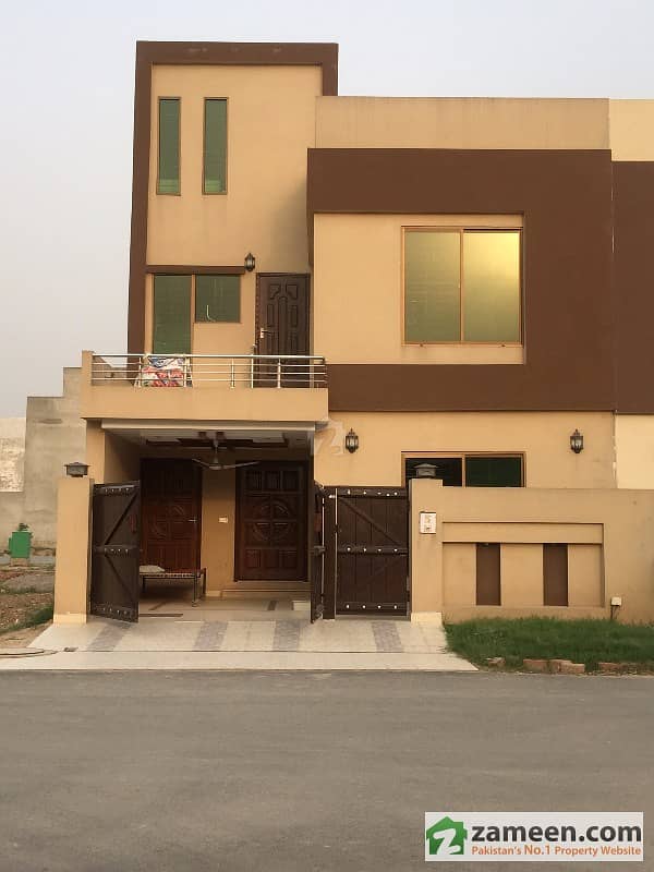 5 Marla Brand New Luxurious House In Sector D Block BB Bahria Town Lahore