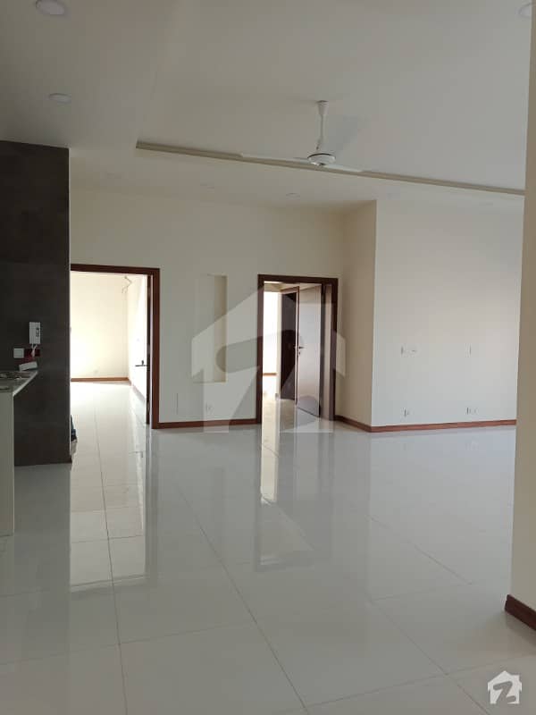 E-11 Kanal Brand New House 3 Storey 9 Beds 3 DD 3 Tv Lounge 3 Kitchen Good Location