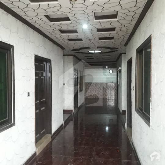 شاہدرہ لاہور میں 1 کمرے کا 1 مرلہ کمرہ 10 ہزار میں کرایہ پر دستیاب ہے۔