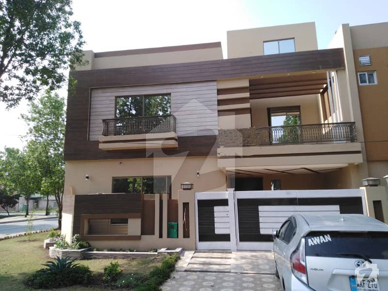 Featured image of post 7 Marla House Front Design In Pakistan : 5 marla house design get free house designs front house front shade design in pakistan 5 marla house construction cost 6.