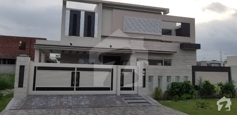 Semi Furnished 1 Kanal House 6 Ac And 3 Jacuzzi Installed In Dha Phase 6 F Block