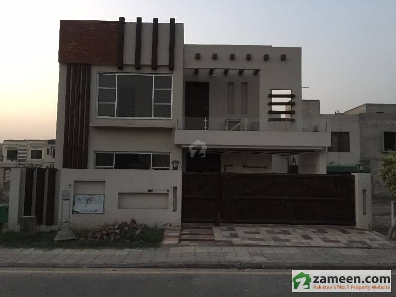 10 Marla House in Sector B Takbeer Block Bahria Town Lahore. 