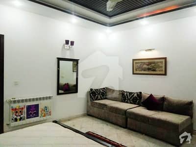 ڈی ایچ اے فیز 5 - بلاک جی فیز 5 ڈیفنس (ڈی ایچ اے) لاہور میں 1 کمرے کا 1 کنال کمرہ 25 ہزار میں کرایہ پر دستیاب ہے۔