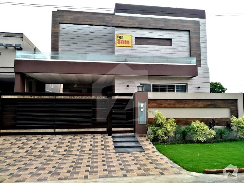 1 Kanal Brand New House In A Prime Location Of Phase 6 Dha Lahore Near Park