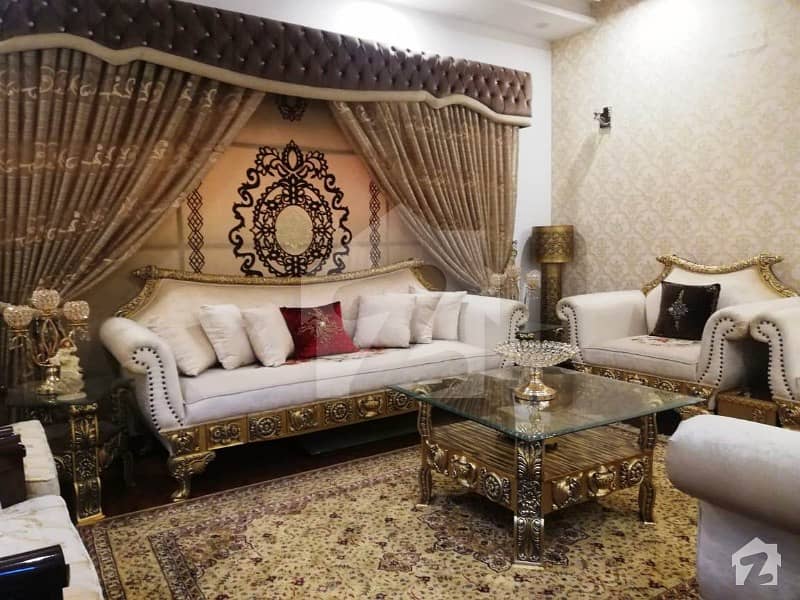 ڈی ایچ اے فیز 5 ڈیفنس (ڈی ایچ اے) لاہور میں 4 کمروں کا 10 مرلہ مکان 3. 35 کروڑ میں برائے فروخت۔