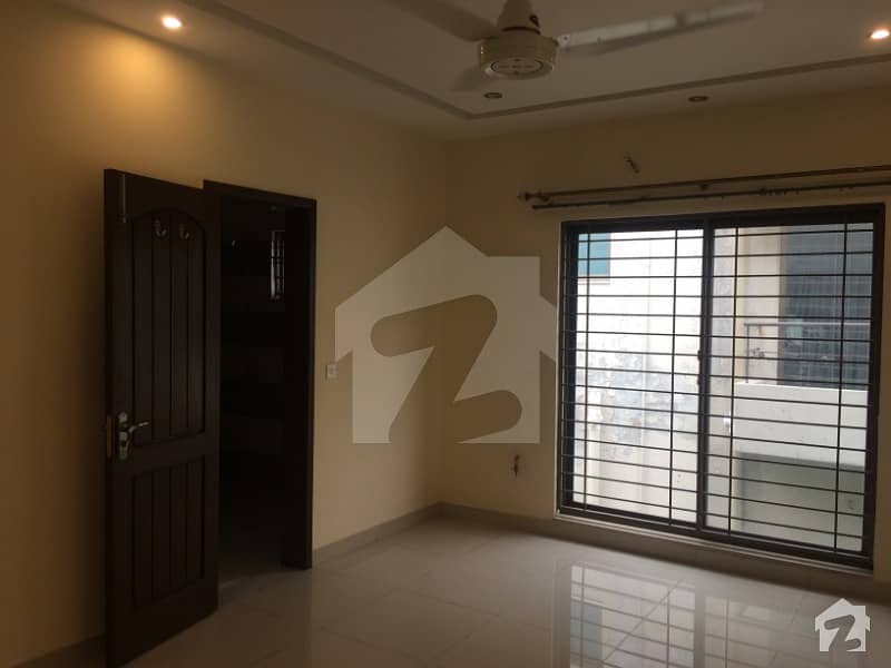 Kanal Upper Portion For Rent