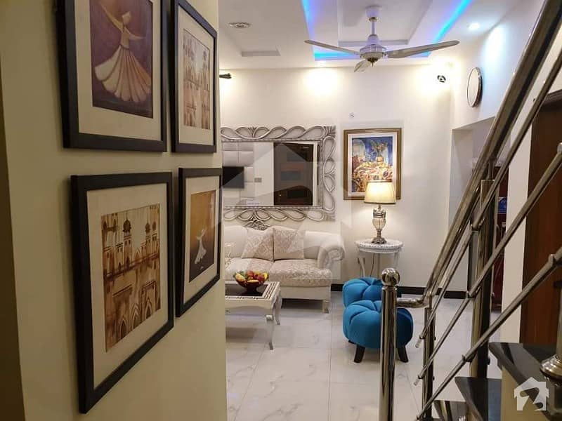 اومیگا ریزیڈینسیا لاہور - اسلام آباد موٹروے لاہور میں 3 کمروں کا 3 مرلہ مکان 44. 9 لاکھ میں برائے فروخت۔