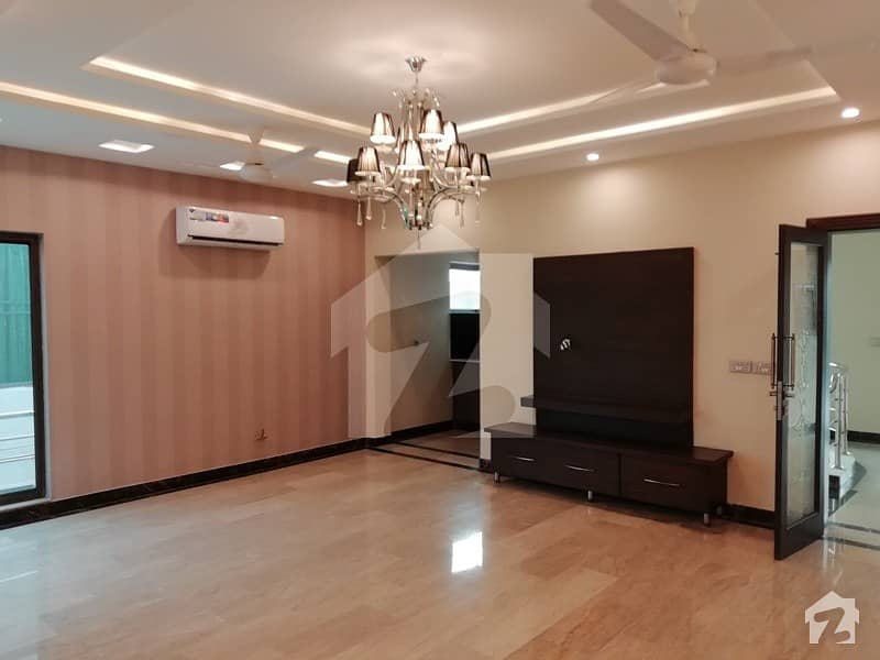 1 Kanal Most Beautiful Bungalow For Rent Dha Phase 4