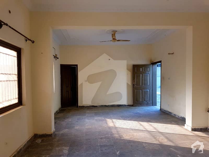 Bani Gala Main Road 2 Kanal Single Storey Old House For Rent With Huge Car Parking