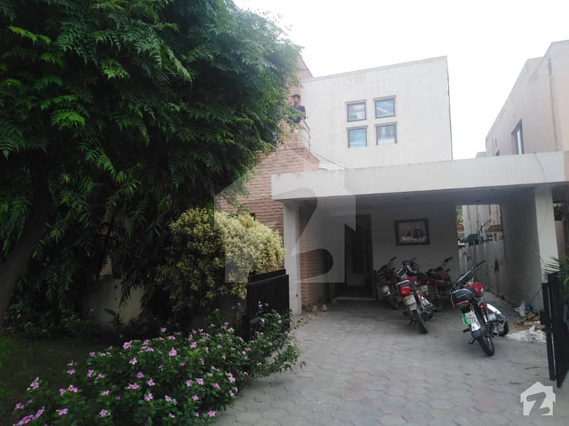 8 Marla Beautiful Safari Villas House For Rent In Bahria Town Lahore