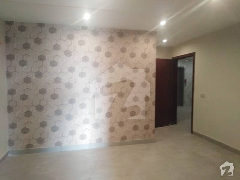 1 Bed American Style Apartment For Rent In Bahria Town Lahore
