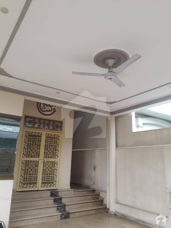 10 Marla Luxury House Double Storey Ideal Location Dar-e-Islam Colony