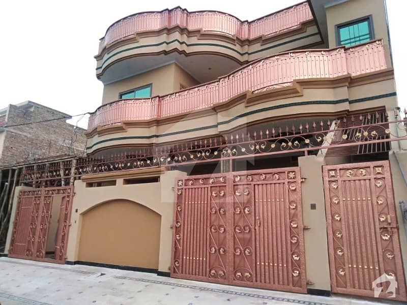 حیات آباد فیز 6 - ایف5 حیات آباد فیز 6 حیات آباد پشاور میں 10 کمروں کا 10 مرلہ مکان 4.3 کروڑ میں برائے فروخت۔