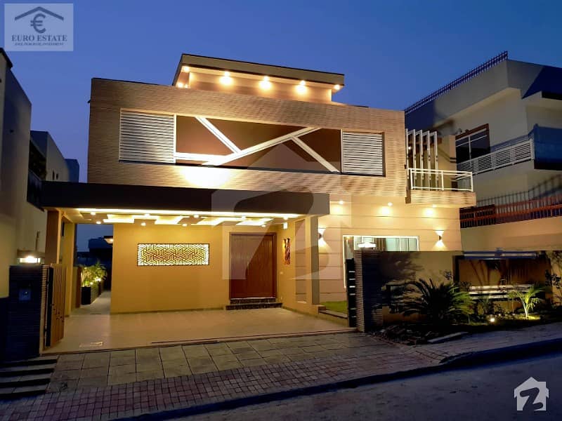 Amazing 1 Kanal 5 Bed House Is Available For Sale Amazing 1 Kanal 5 Bed House Is Available For Sale