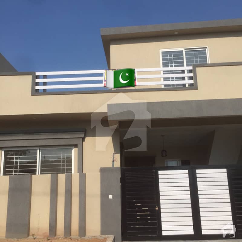 سوان گارڈن اسلام آباد میں 2 کمروں کا 6 مرلہ مکان 95 لاکھ میں برائے فروخت۔