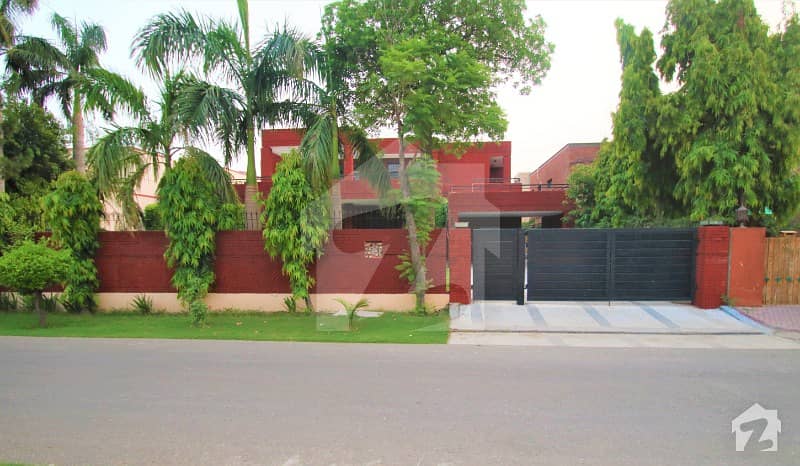 Leads Offer 2 Kanal Owner Build Red Construction Bungalow Near By Huge Park And Commercial Area