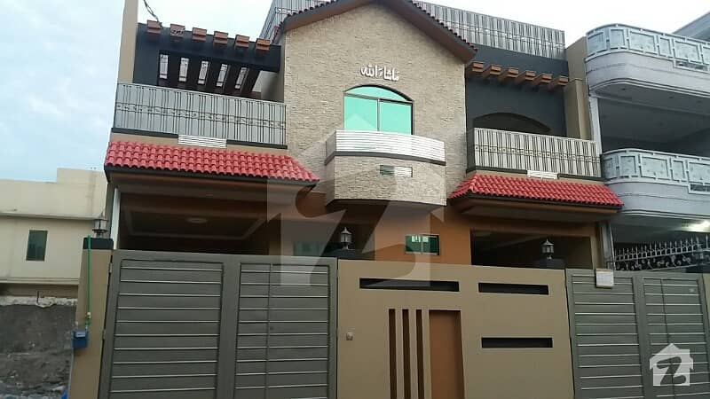 10 Marla Fresh House For Sale In Phase 7