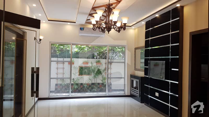 LAHORE GRANDE Excellent Location Brand New 13 Marla corner  Luxury House for Sale