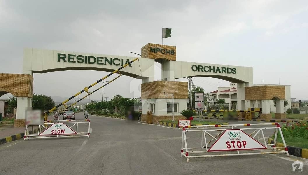 Multi Orchards 5 Kanal Corner Plot Available For Sale