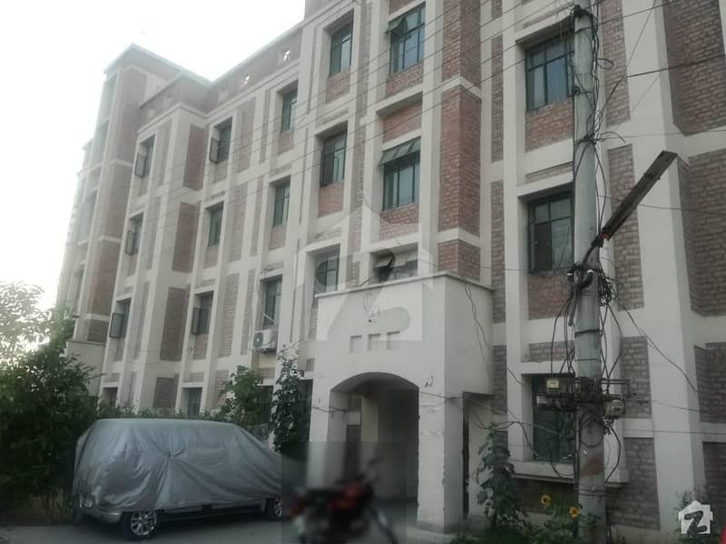 لیبر کالونی لاہور میں 2 کمروں کا 3 مرلہ فلیٹ 13. 9 لاکھ میں برائے فروخت۔