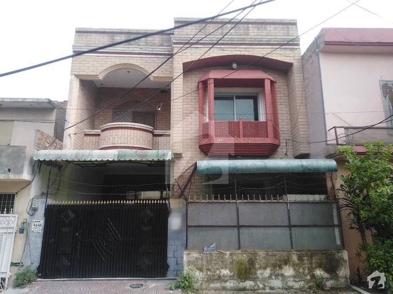 فیصل ٹاؤن ۔ بلاک سی فیصل ٹاؤن لاہور میں 3 کمروں کا 7 مرلہ مکان 60 ہزار میں کرایہ پر دستیاب ہے۔