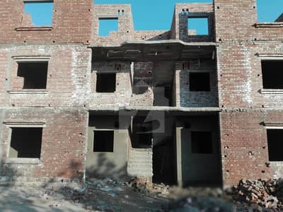 Well-Built Flat Available On Good Location Well-Built Flat Available On Good Location