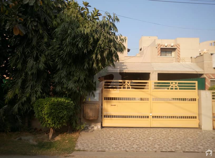 ایڈن ایونیو ایکسٹینشن لاہور میں 4 کمروں کا 10 مرلہ مکان 2 کروڑ میں برائے فروخت۔
