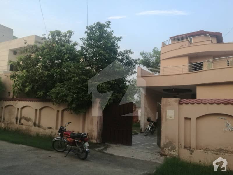 کرکٹر ولاز لاہور میں 3 کمروں کا 5 مرلہ مکان 35 ہزار میں کرایہ پر دستیاب ہے۔