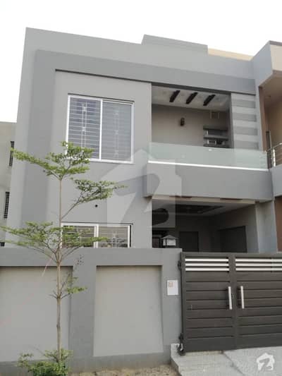 Immaculate And Elevated House For Sale In Lake City Lahore Immaculate And Elevated House For Sale In Lake City Lahore