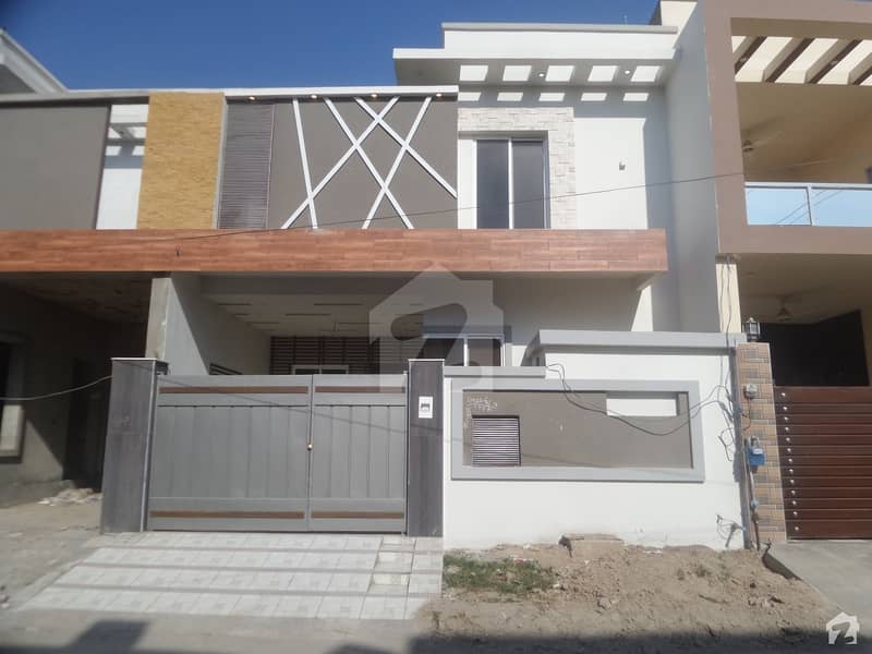 House Is Available In Satiana Road TECH Town (TNT Colony)