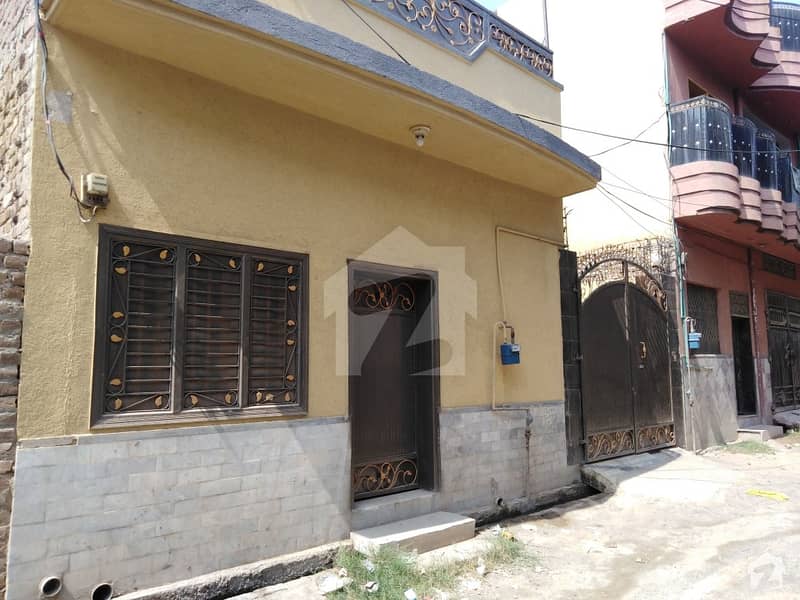 دورنپور پشاور میں 5 کمروں کا 4 مرلہ مکان 65 لاکھ میں برائے فروخت۔
