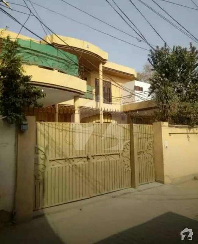 1 Kanal House Is Available For Rent