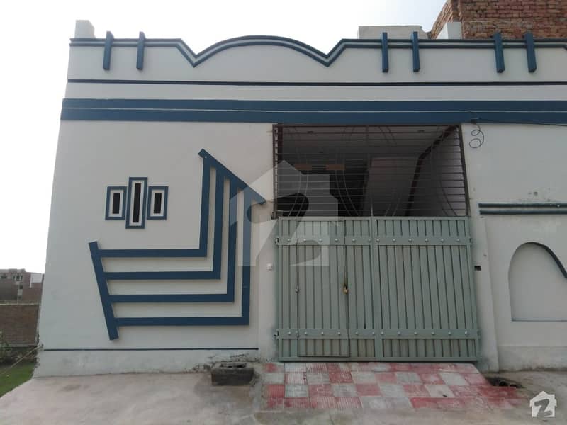 رفیع قمر روڈ بہاولپور میں 2 کمروں کا 4 مرلہ مکان 35 لاکھ میں برائے فروخت۔