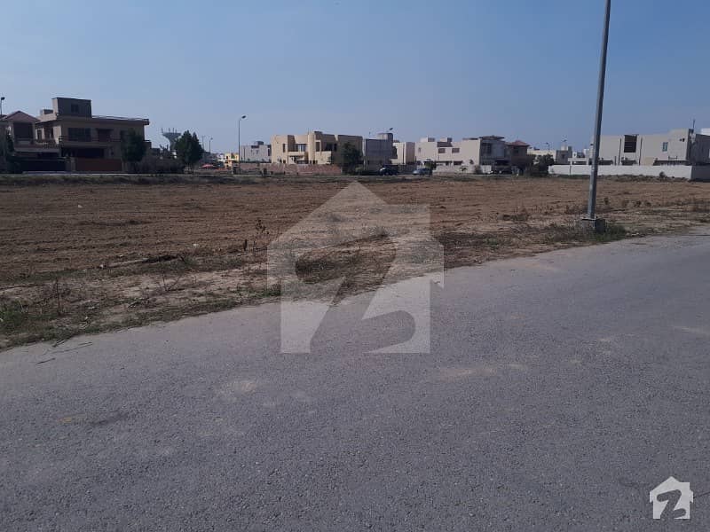 Dha Phase 6 Urgent Sale Back Of Main 1 Kanal  Pair Residential Plot # 896 + 897 Block L