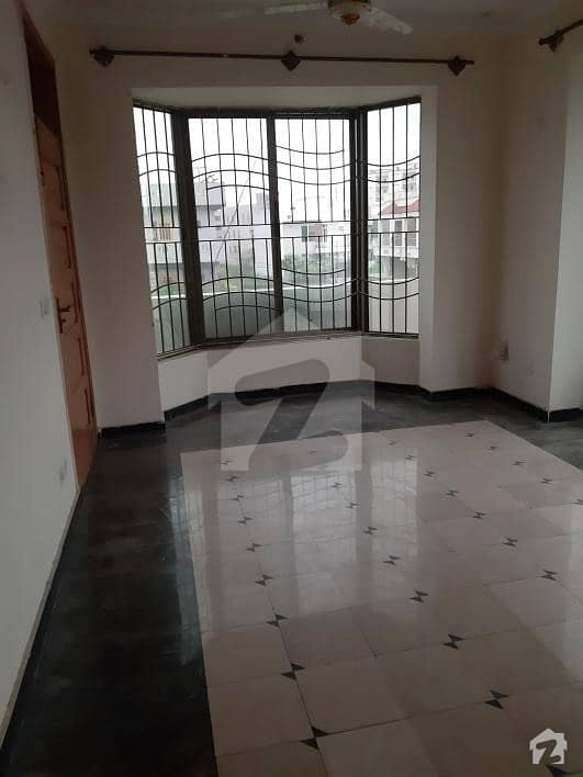 7 Marla Beautiful Corner Upper Portion For Rent