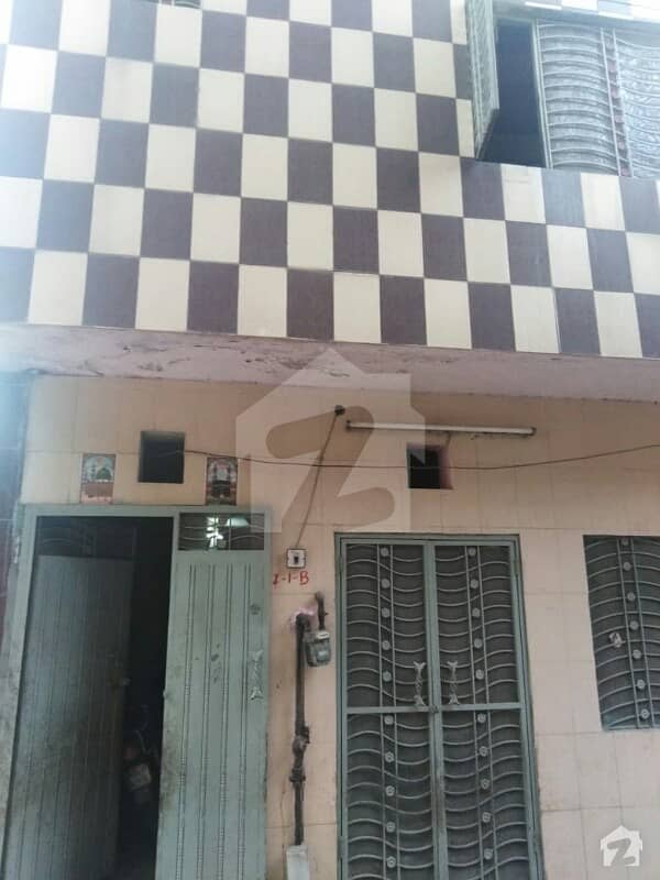 Triple Storey Good Condition 4 Marla House For Sale