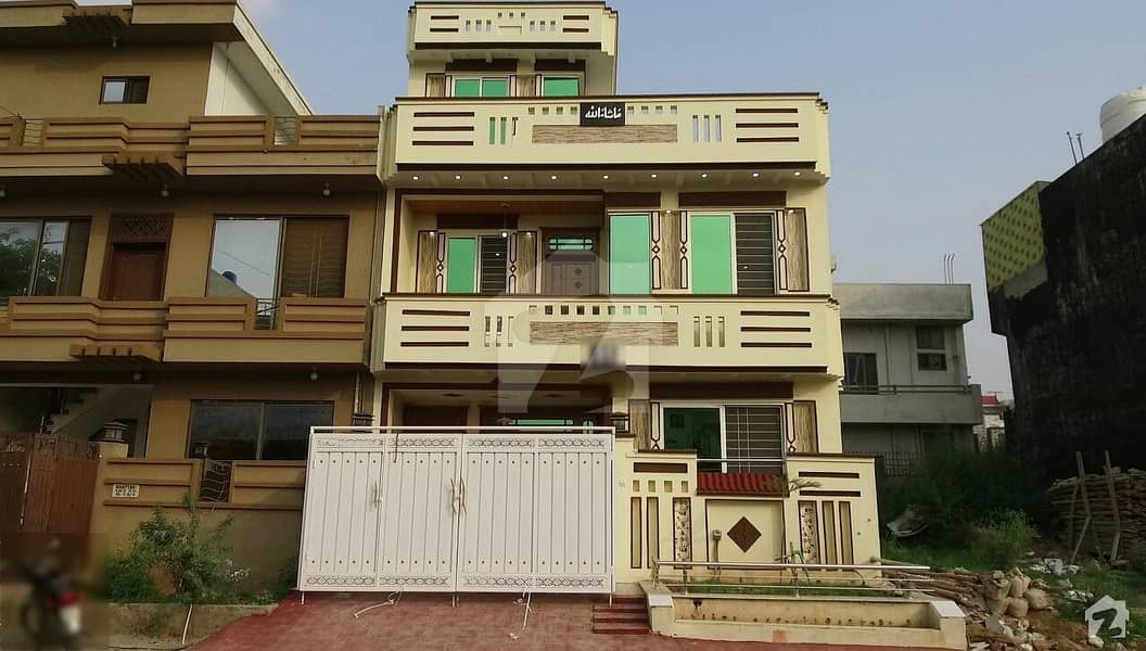Beautiful Lavish Brand New House 25x40 G13 Islamabad