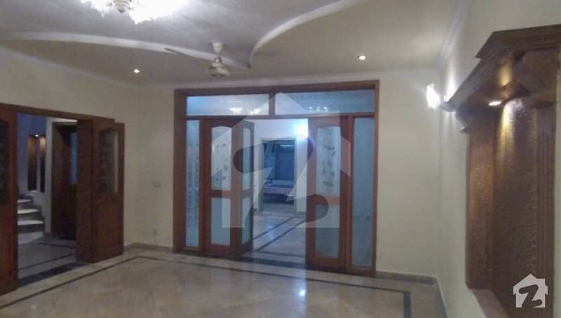 10 Marla House For Sale In Cantt Lahore