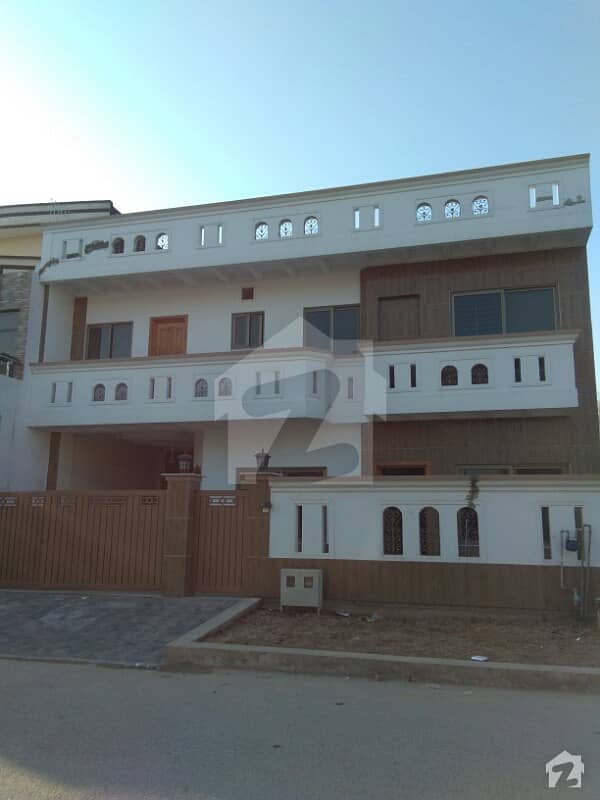G-13 House Sun Face 40x80 Double Story 6 Bed 6 Bath Marble Floor 2 Kitchen Ideal Location With All Facilities