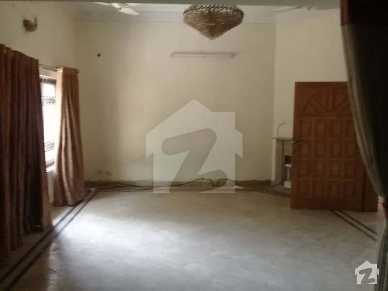17 Marla Commercial House For Rent School Parlor Office