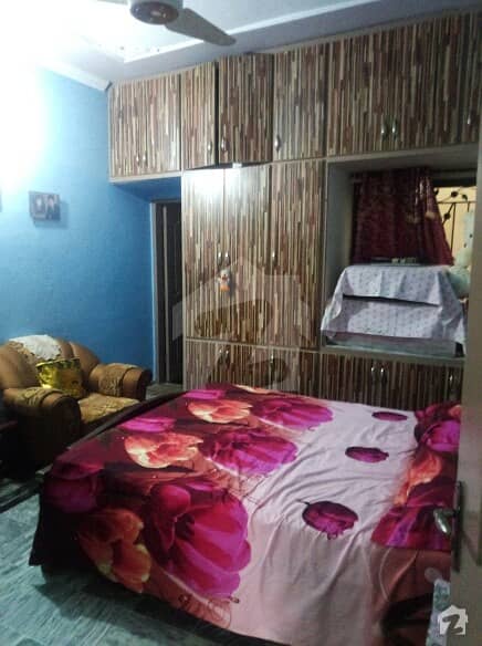 صادق آباد راولپنڈی میں 10 کمروں کا 5 مرلہ مکان 1.3 کروڑ میں برائے فروخت۔