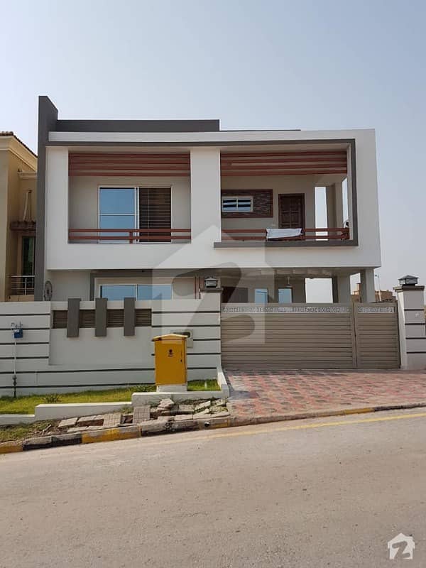10 Marla House Available For Sale On Good Location In Hayatabad Peshawar