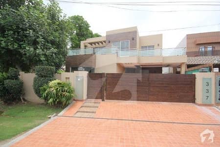 1 Kanal FULL HOUSE Slightly USE Almost BRAND New with Semi Furnished for Rent in Phase 4 1 Kanal FULL HOUSE Slightly USE Almost BRAND New with Semi Furnished for Rent in Phase 4