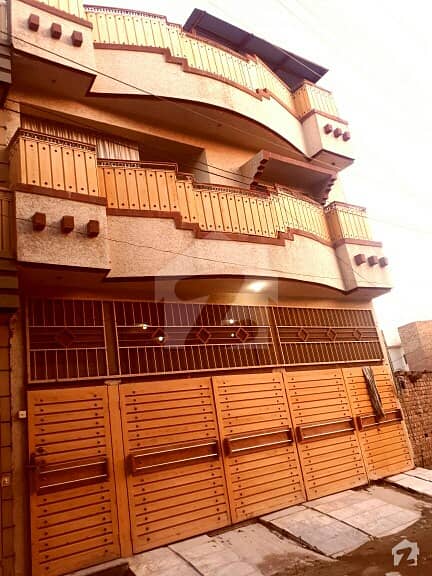 الحرم ماڈل ٹاؤن پشاور میں 8 کمروں کا 5 مرلہ مکان 1.29 کروڑ میں برائے فروخت۔