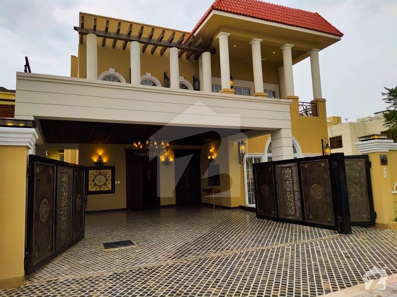 1 Kanal Sober House On Main Boulevard Fully Furnished House With Basement 1 Kanal Sober House On Main Boulevard Fully Furnished House With Basement