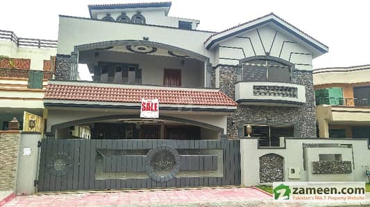 1 Kanal Awesome House For Sale In Bahria Town 1 Kanal Awesome House For Sale In Bahria Town