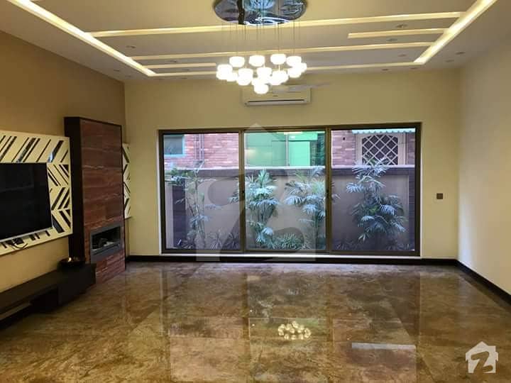 9 Marla House Available For Rent In Safari Villas Bahria Town