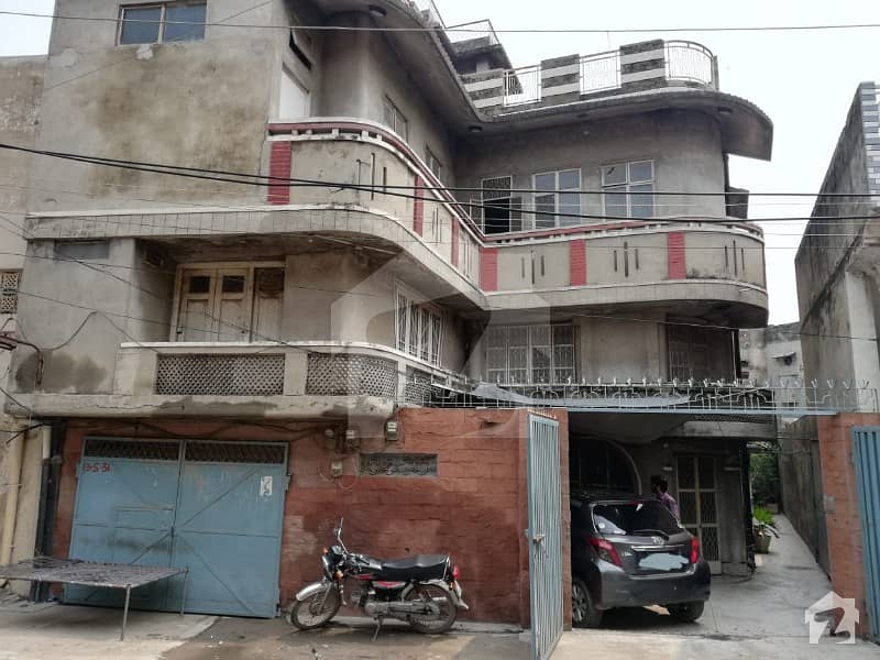 موہنی روڈ لاہور میں 10 کمروں کا 10 مرلہ مکان 2.7 کروڑ میں برائے فروخت۔